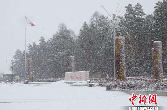 长城站什么时候落成 “中国最北城市”邂逅入春最大雪
