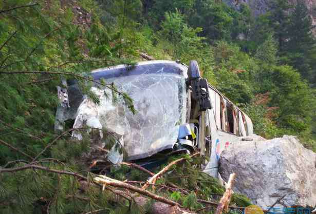 九寨沟地震19死 九寨沟地震19死 幸存者讲述惊魂一幕