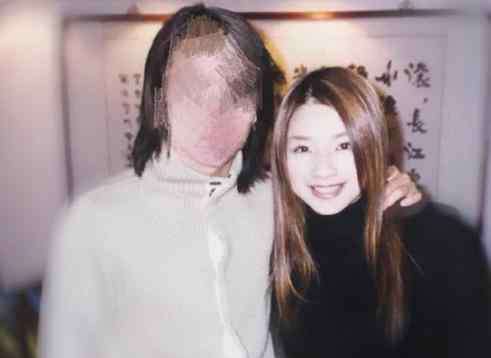 李威女友 李威许玮伦在一起多久 旧爱逝世十一年李威坚持悼念