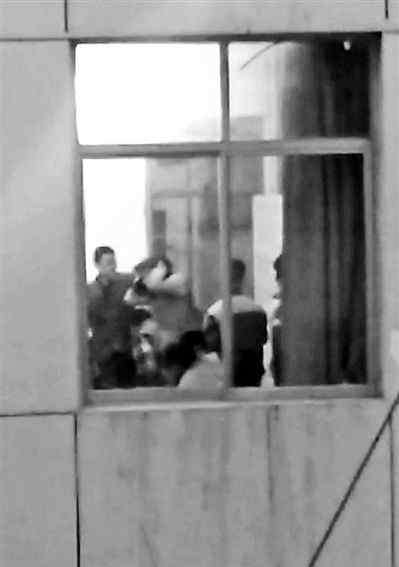 女生暴力视频 甘肃环县二中老师暴力殴打7名女生视频曝光