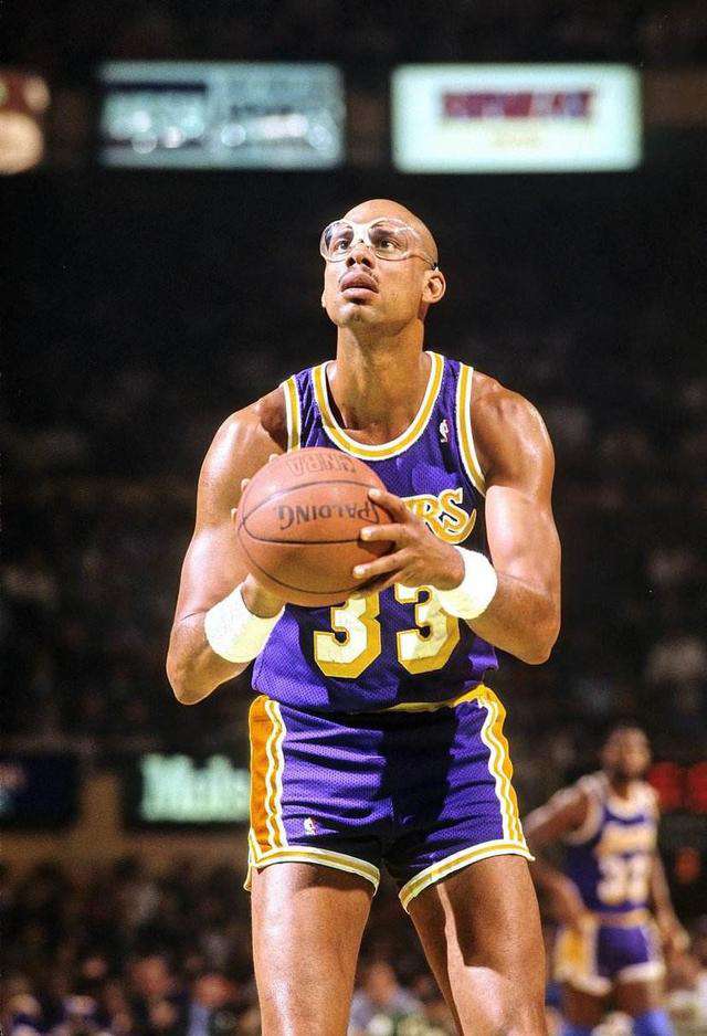 nba官方历史排名 别吵了！NBA历史地位排名应该是这样！科比进了前10