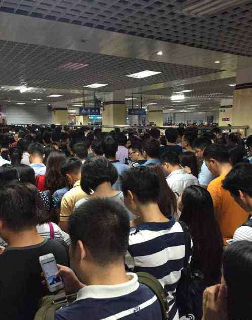 一号线停运 北京地铁1号线因信号故障已全线停运