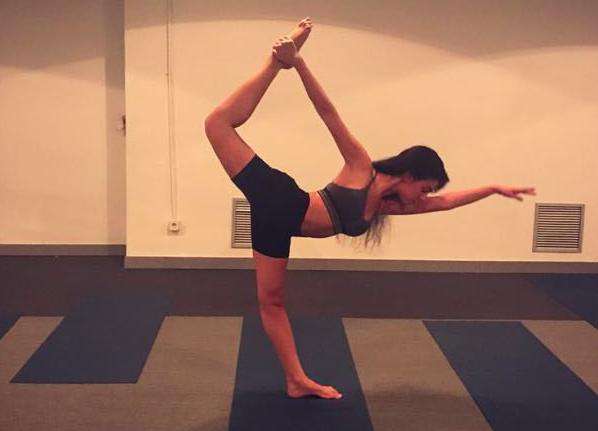 c罗女友乔治安娜 C罗女友儿时照曝光，从小就是美人坯子，近3年屌丝变公主