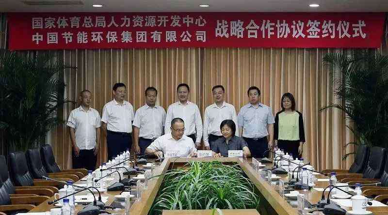 omg电子竞技俱乐部 体育营销Top10｜LPL三支电竞战队更换LOGO 咪咕与大体协达成长期战略合作