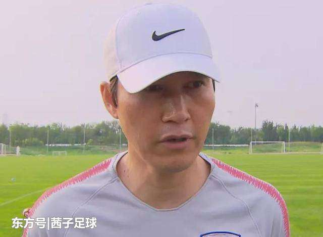国足韩国 罕见！又有1韩国教练大赞中国足球：这里的足球环境还不错