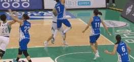 韩国女子篮球联赛 韩国女篮联赛2美女外援互殴 扯头发撕衣服真的好生猛
