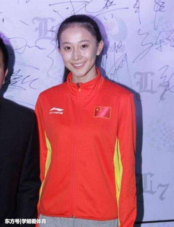 体操张豆豆 体操女神张豆豆近照！她已开始新工作，22岁看着像30多岁