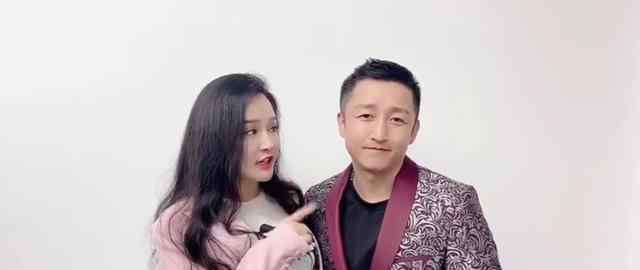 邹市明的妻子 邹市明紧搂冉莹颖又遭调侃，网友：你老婆怎么感觉变脸了