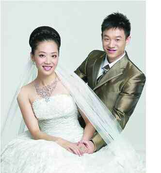 杨威老婆 杨威的老婆是谁 杨威老婆杨云照片和个人资料
