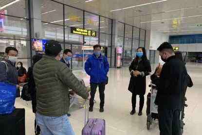 越南航空官网 搭载在越滞留中国公民的越南航空公司航班顺利飞抵武汉