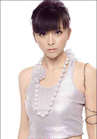 黄小蕾整容 黄小蕾整容前后照片 黄小蕾真的整容了吗