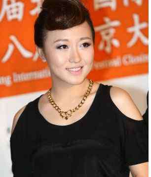 潘阳照片 潘长江女儿潘阳个人资料和照片 潘阳孕妇照