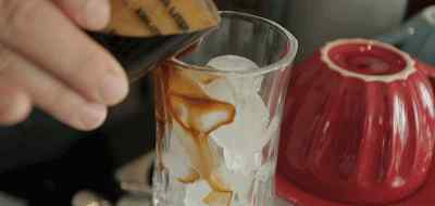 美式冰咖啡 你的冰美式咖啡加多少冰？