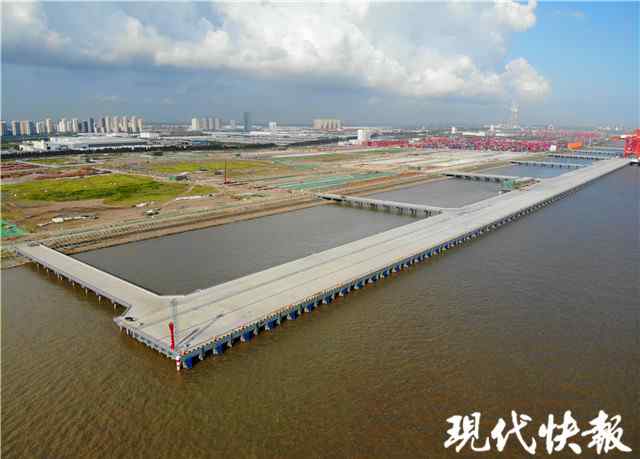 四期码头 我国内河最大港口苏州港太仓港区四期码头工程完成交工验收