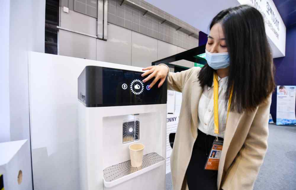 空气制水机 “凭空而来”的水？且看进博会以色列黑科技空气制水机