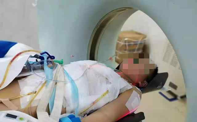 残忍！湖南村医9岁儿子遭患者捅50多刀 村医父亲：患者觉得我怠慢他