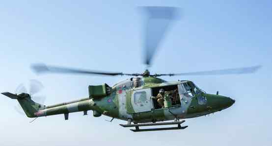 辱法 意大利乳英辱法了！A129武装直升机，跟阿帕奇平辈的先进战机