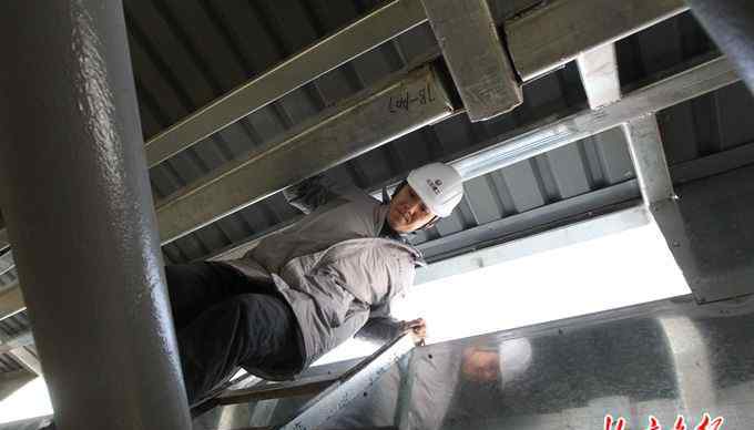 北京航站楼 北京新机场航站楼成功封顶封围 主体工程年底基本完工