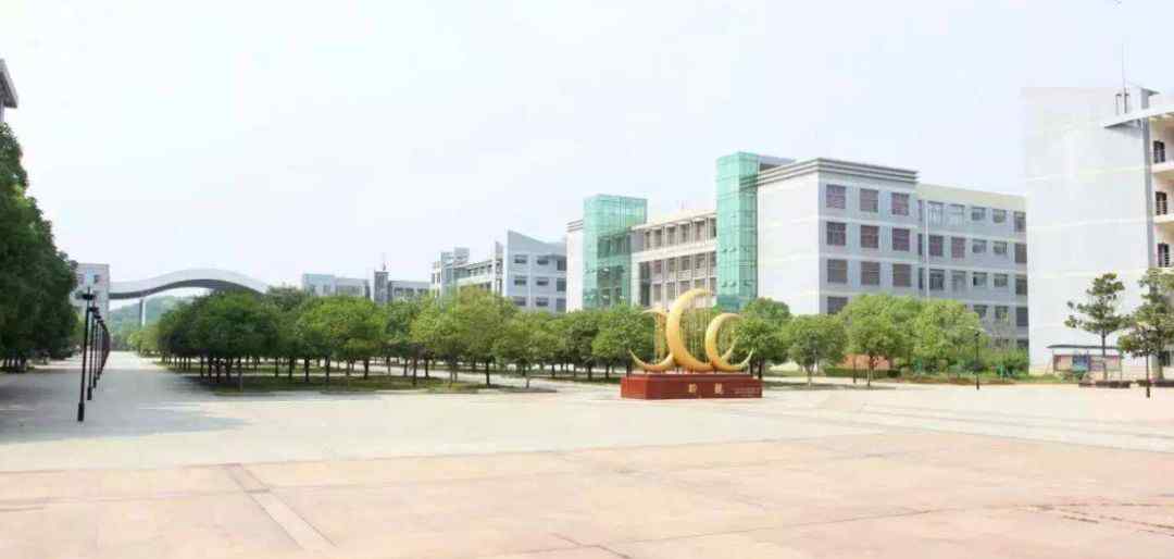 武汉工程大学理学院 盘点学习光学的好地方（二）：武汉工程大学光电信息与能源工程学院