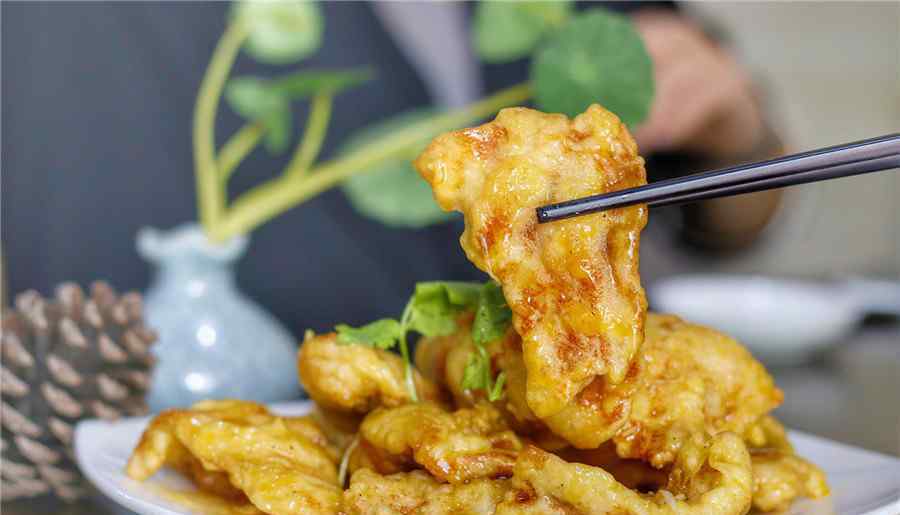 东北干煸蚕蛹的做法 合肥“不好吃打脸”的东北菜出炉 一上就是一锅一吃就是一桌
