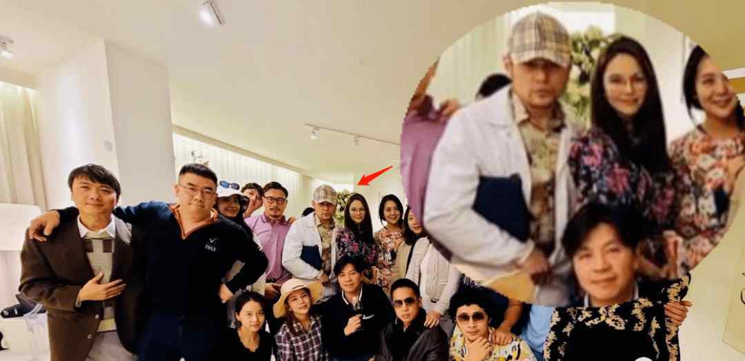 周杰伦豪宅 周杰伦1.5亿豪宅内开趴，圣诞树高至2层楼，20人同嗨不拥挤