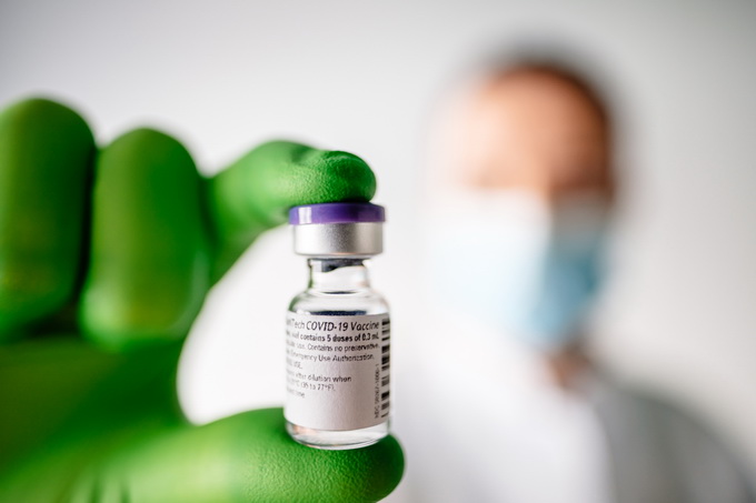 西班牙一养老院接种第一剂辉瑞疫苗后全体阳性 至少7人死亡