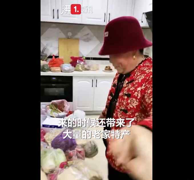 婆婆给儿媳带年货特产堆满厨房 儿媳：平时相处很好从没吵过嘴