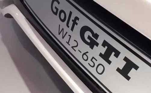 高尔夫gtiw12 全球仅1台的高尔夫，搭载宾利12缸发动机，一般人不敢踩油门