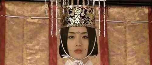 武则天原名 她是亚洲第一位女皇帝，比武则天还早98年，嫁异母哥哥，名字耳熟