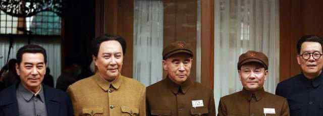 演员马晓伟 同样是演蒋介石，昔日英俊小生马晓伟，与孙飞虎相比，差别在哪？