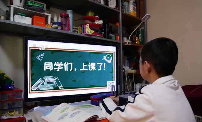 “这这这……”杭州学霸男孩看了眼成绩单后 被爸妈紧急送进医院