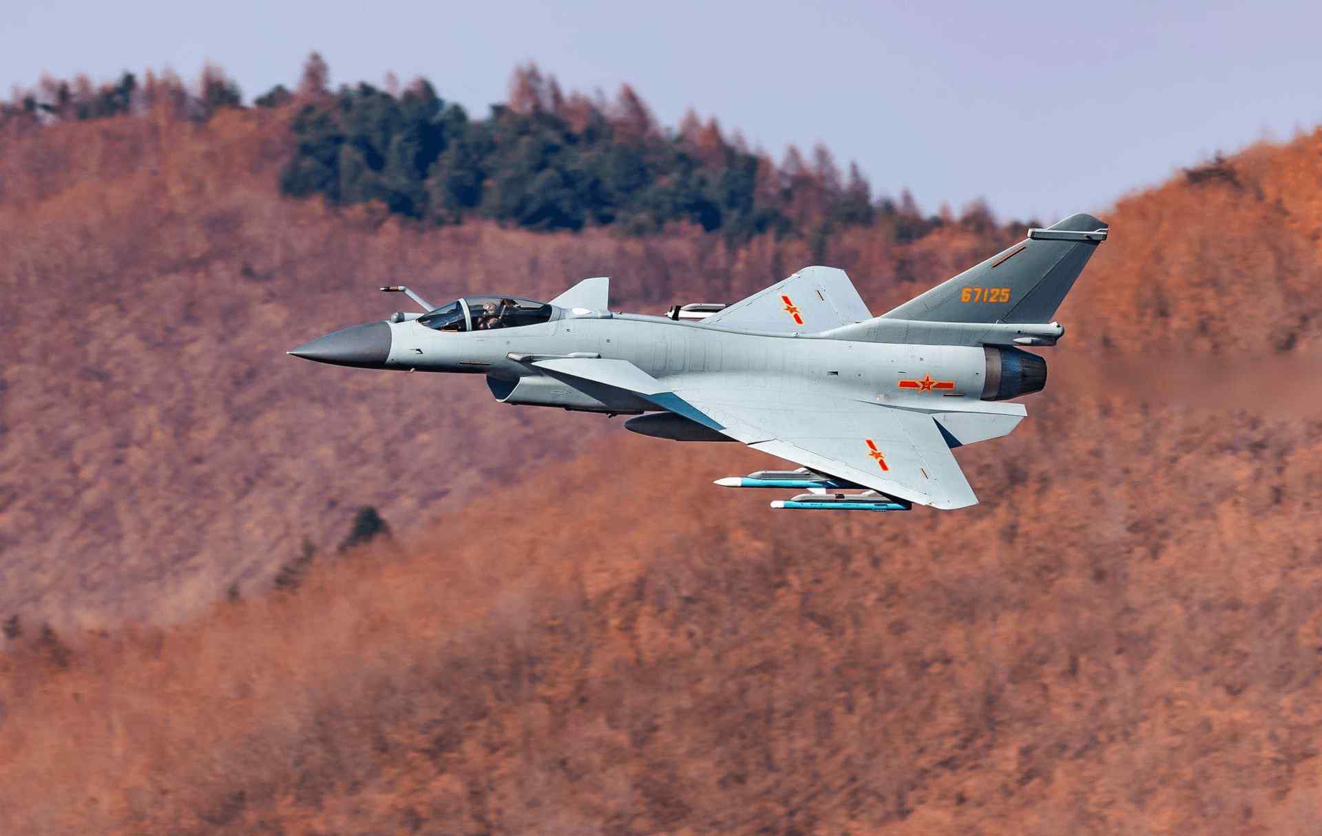 中国空军装备 盘点中国空军主力装备，跻身成世界第二，多款军机达世界顶级水平