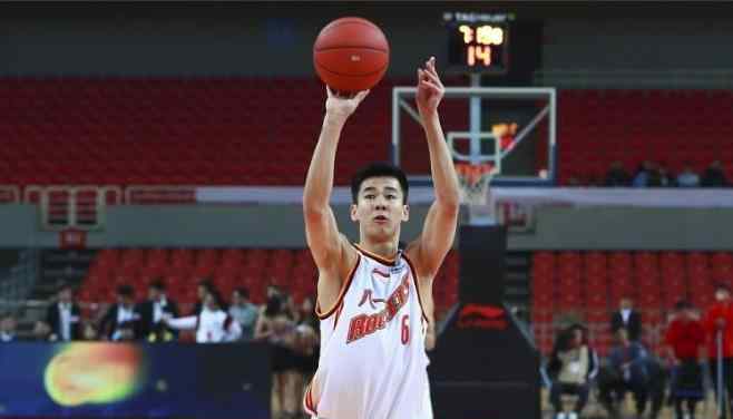 男篮世青赛 郭昊文天赋惊人，喜获NBA邀请，但一短板注定他成不了男篮未来