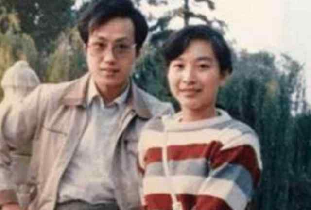 罗京逝世 央视“罗京”去世11年，妻子已经改嫁富商，墓地铜像仍一尘不染