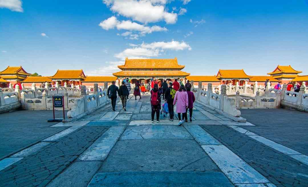 北京出境游 不能出国游的2020年，北京故宫成热门目的地首位，皇城魅力依旧