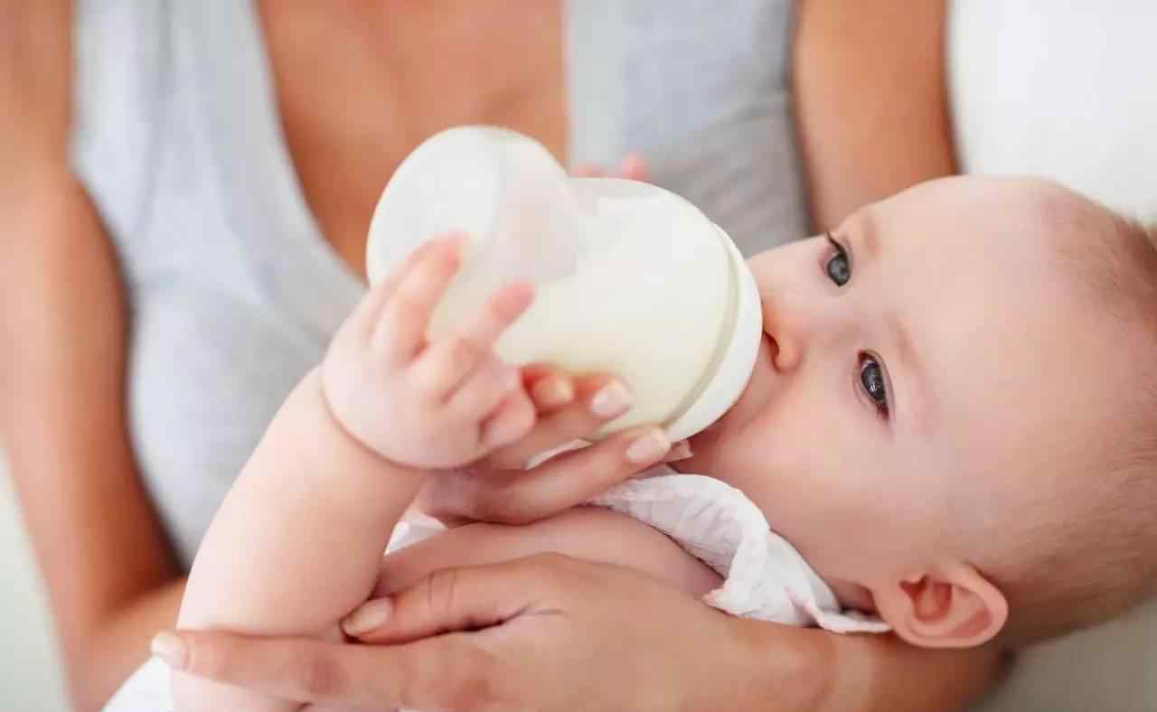 别吃我的奶受不了了 母乳喂养6个月，我听到过7个谣言，一个比一个坑，可气的是我信了