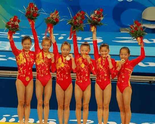 中国女子体操队 中国首个体操大满贯，退役成研究生，颜值爆表成校花，如今仍单身