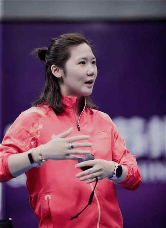 张亚雯 38岁国羽世界冠军蜕变气质女神，篮球世家出身，执教国家队终圆梦