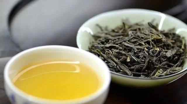 爱喝茶 白岩松：“ 喝茶是一种信仰！”爱喝茶的人，很特别。