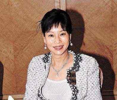 梁安琪 “夹缝生存”陈婉珍：两女一子自由发展，与梁安琪抗衡隐忍40年