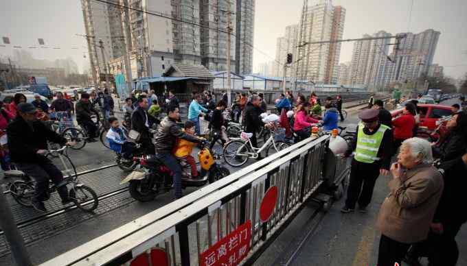 老道口 北京西城手帕口铁道口改造完工：交通拥堵已解决 家门口看火车也成历史