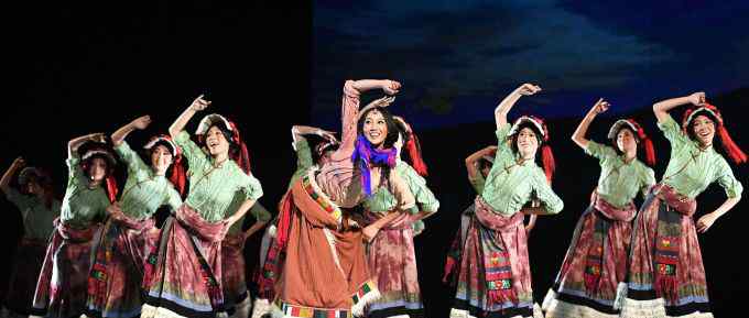 天路舞蹈 全国舞蹈展演在云南举办 舞剧《天路》拉开序幕