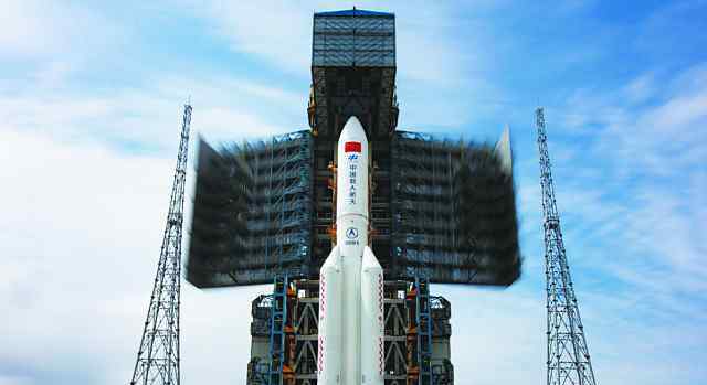 中国航天“新船”搭“新箭”首发成功长征五号B火箭略微“矮胖