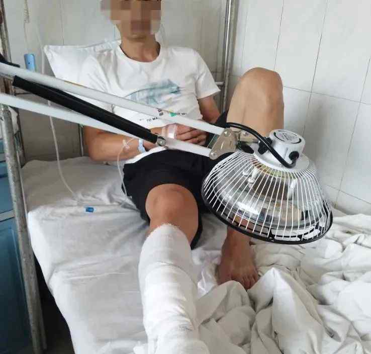 天降菜刀!南宁一男子的腿筋被砍断
