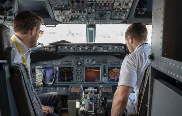 冰岛航空解雇所有空乘人员 飞行员暂时顶替空乘角色