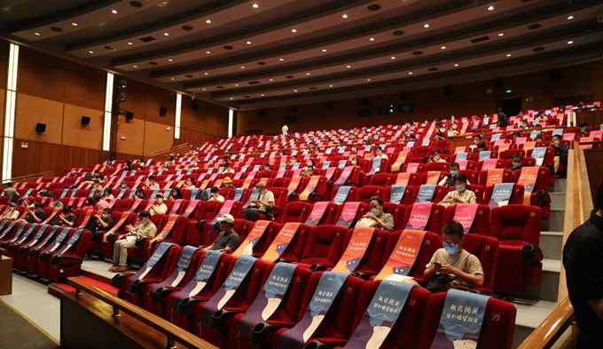 中国电影资料馆艺术影院 重映《枯木逢春》，中国电影资料馆艺术影院昨晚正式营业