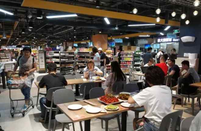 鸿毛饺子 探访美团小象生鲜方庄店：餐饮卡位战+全客群覆盖