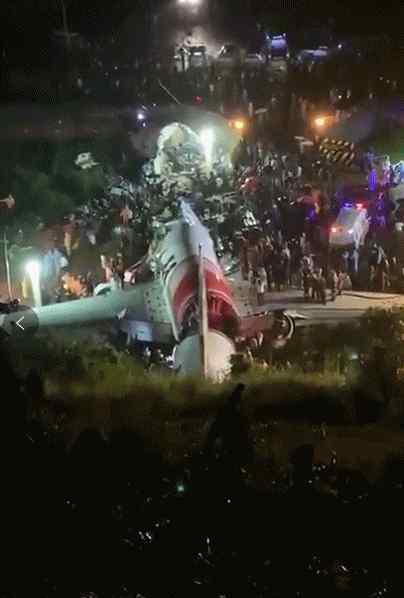 印度客机冲出跑道已致17人死亡 15名乘客伤情危重