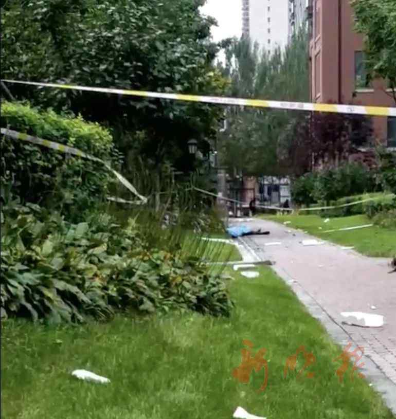 哈尔滨小区居民楼突发爆炸 男子从22楼坠落身亡场面恐怖