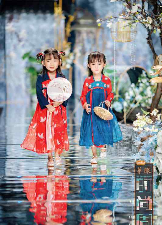 中国传统服饰 “in77·华服时尚周”开幕 让千年中华传统服饰变身新潮流